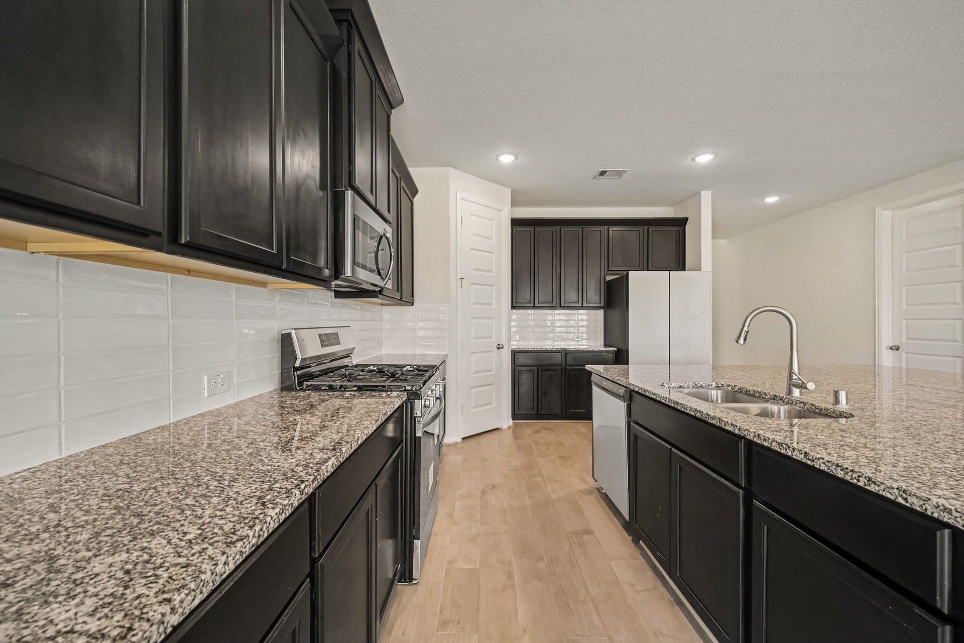 5823 Westwood Shore Drive, Katy, TX 77493