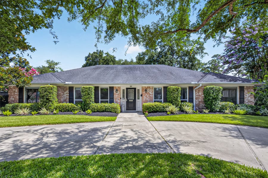 Property photo for 10118 Briar Forest Drive, Houston, TX