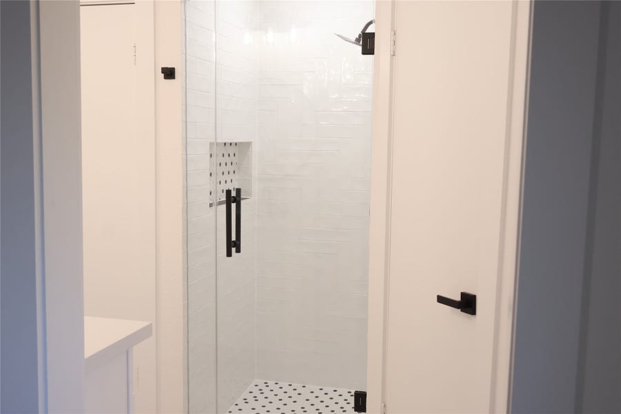 Property photo for 5602 Circlegate Drive, Spring, TX