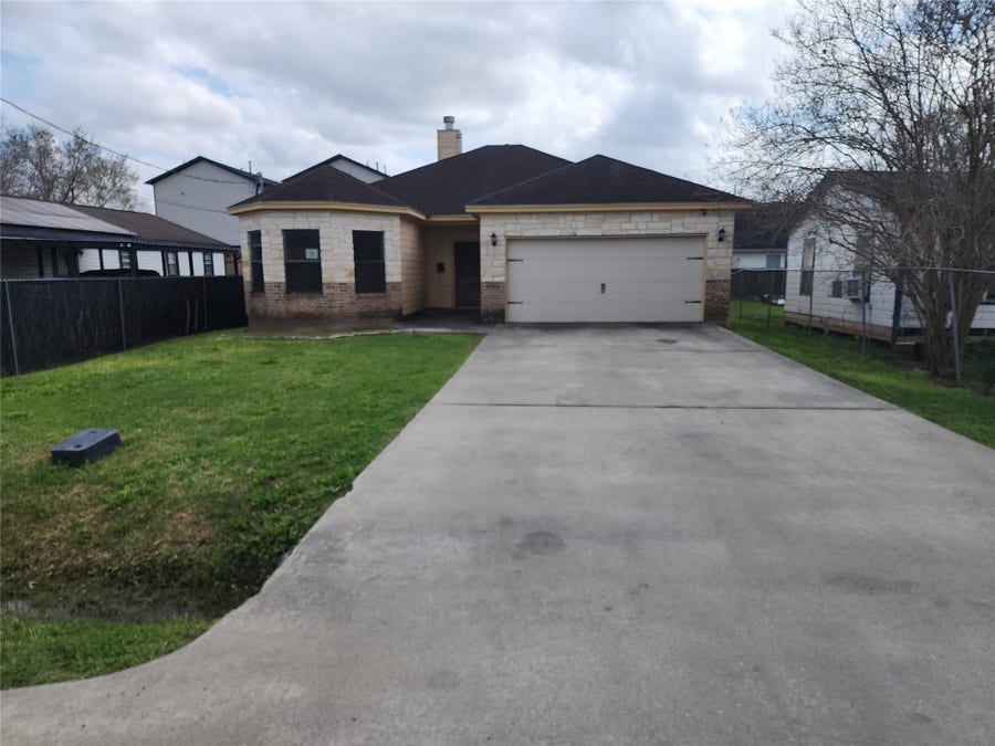 Property photo for 4506 Davenport Street, Houston, TX