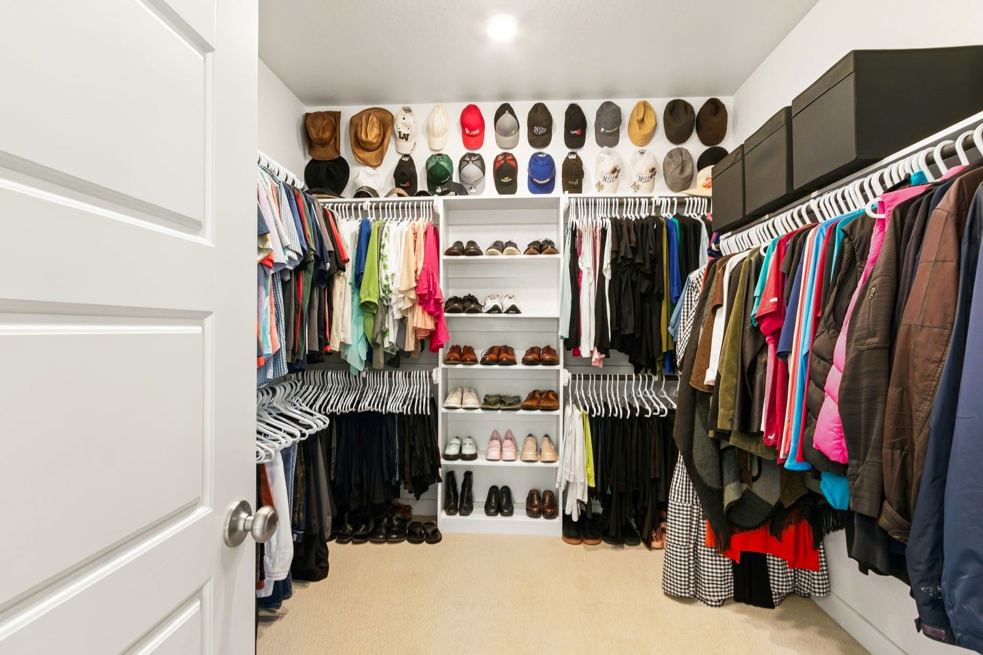 7050 Lauren Oak Drive, Conroe, TX 77304 7050 Lauren Oak Drive, Conroe, TX 77304