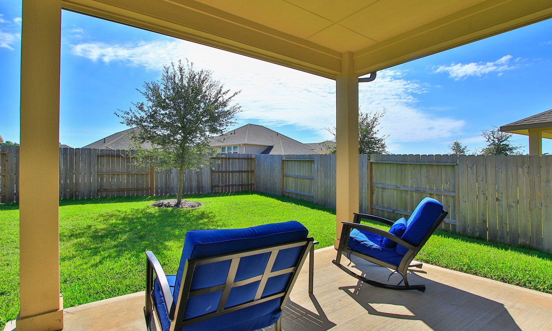 7050 Lauren Oak Drive, Conroe, TX 77304 7050 Lauren Oak Drive, Conroe, TX 77304