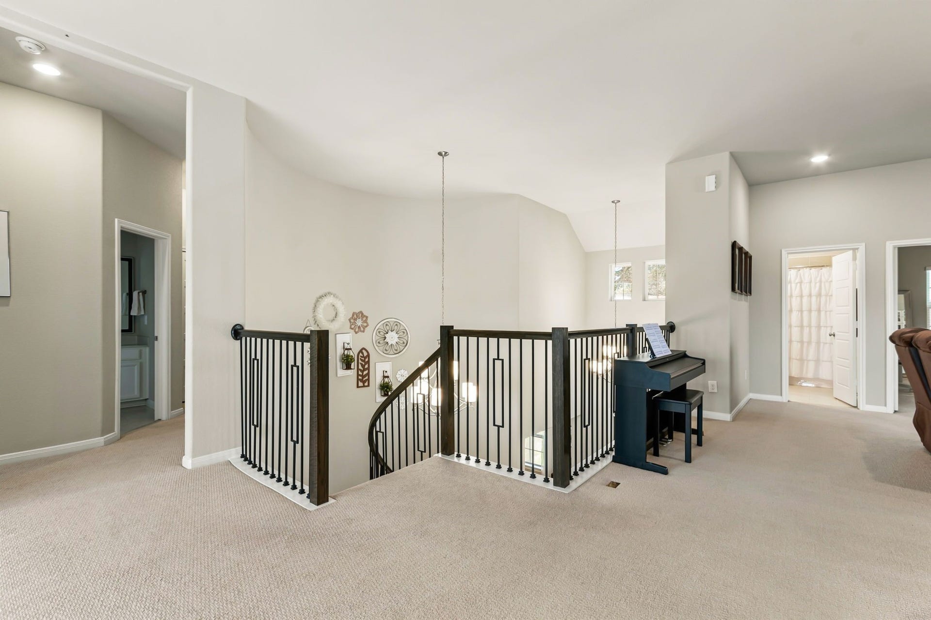 7050 Lauren Oak Drive, Conroe, TX 77304 7050 Lauren Oak Drive, Conroe, TX 77304