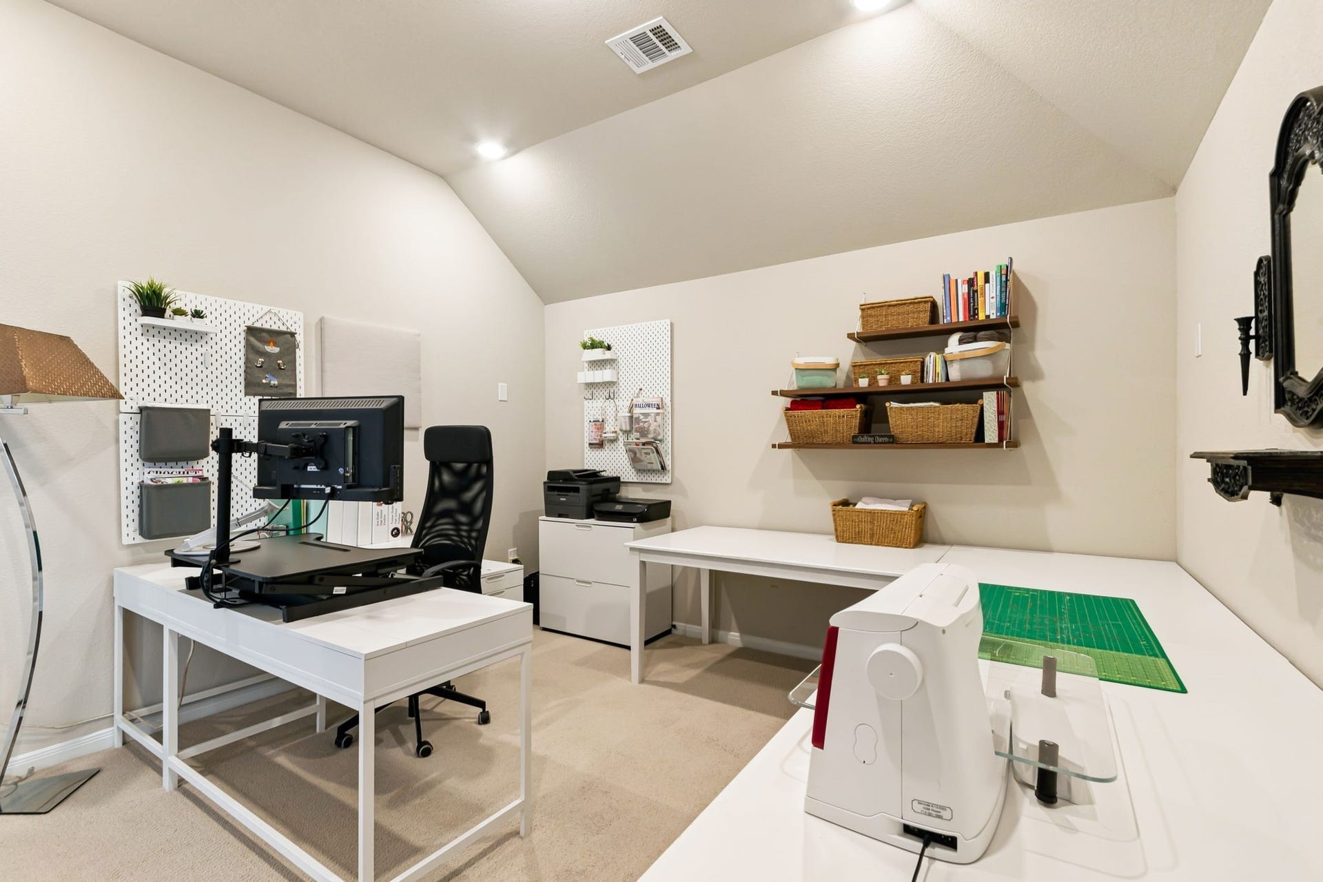 7050 Lauren Oak Drive, Conroe, TX 77304 7050 Lauren Oak Drive, Conroe, TX 77304
