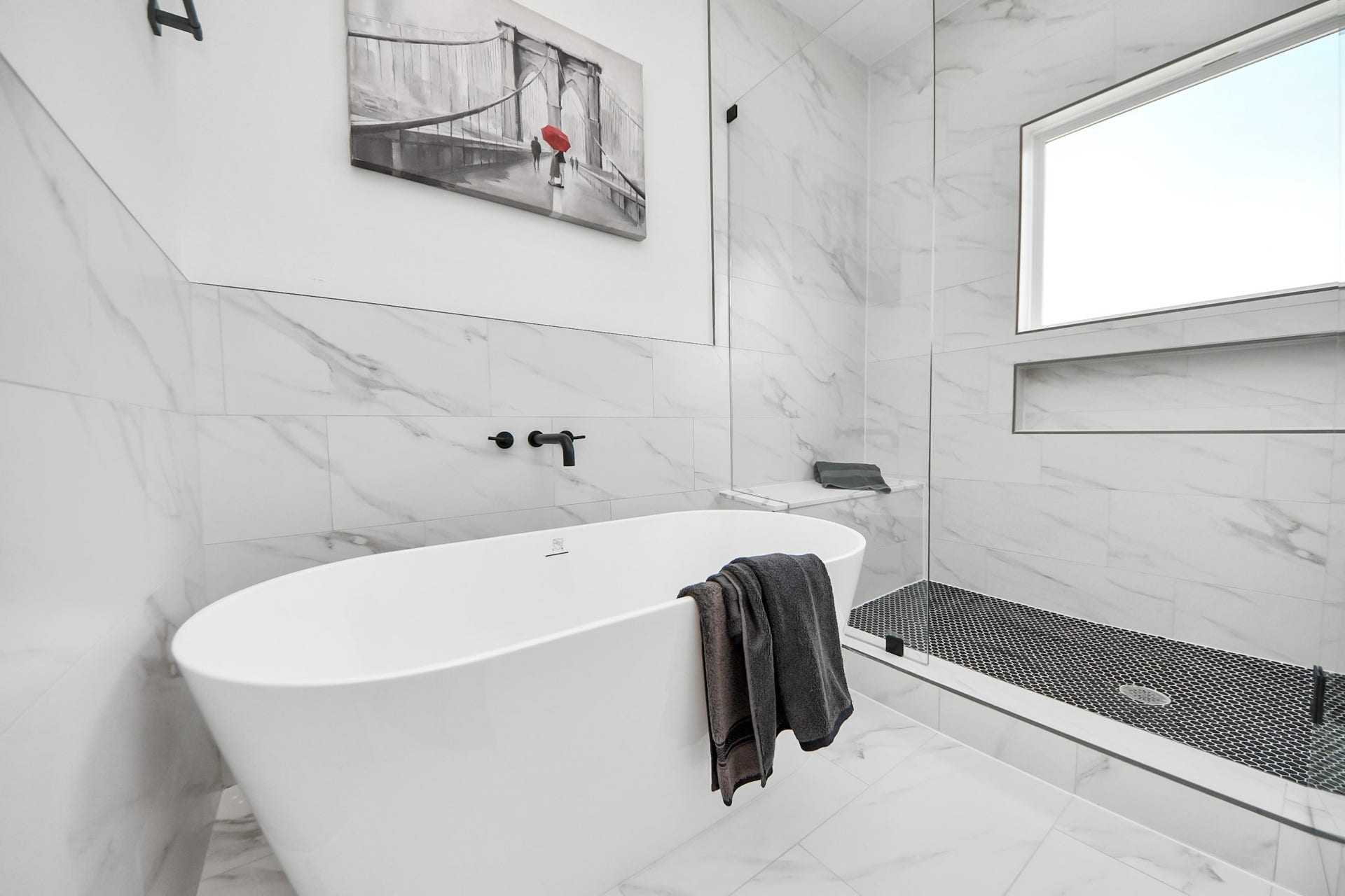 Soaking tub