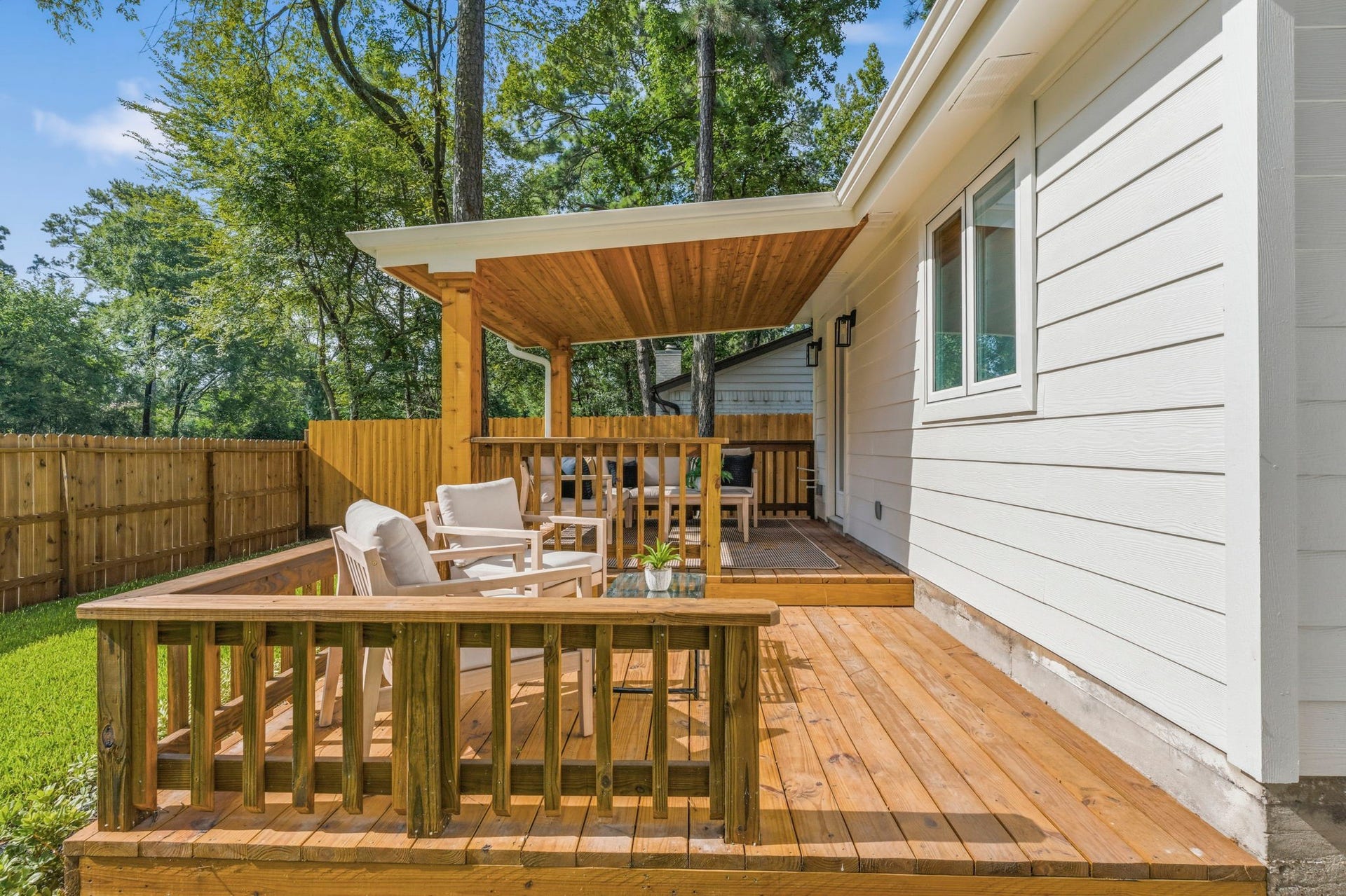 76 Woodhaven Wood Drive, The Woodlands, TX 77380 Perfect space to enjoy the peaceful surroundings of The Woodlands!