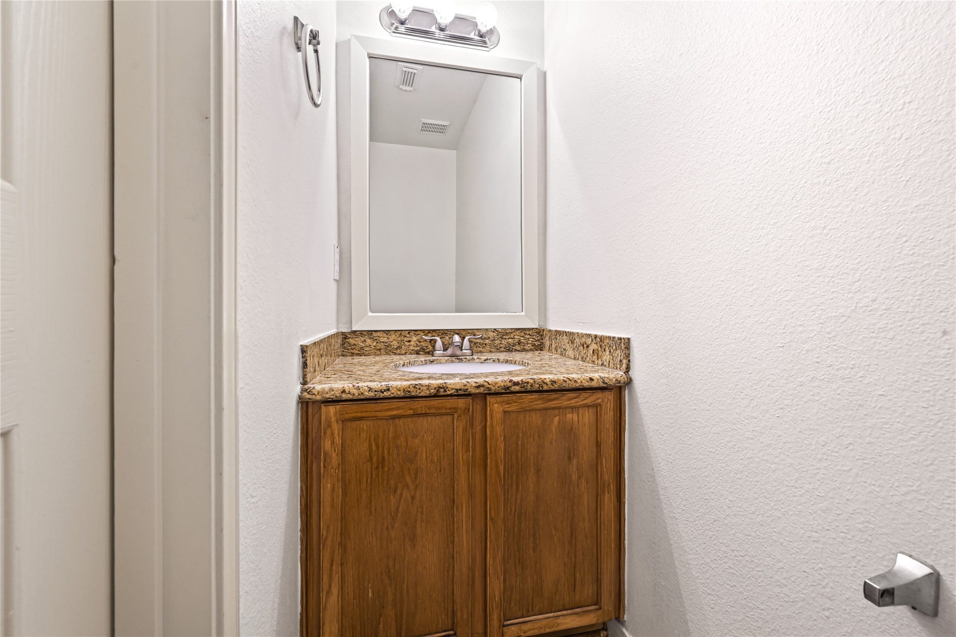 707 Cypresswood Ridge, Spring, TX 77373 707 Cypresswood Ridge, Spring, TX 77373