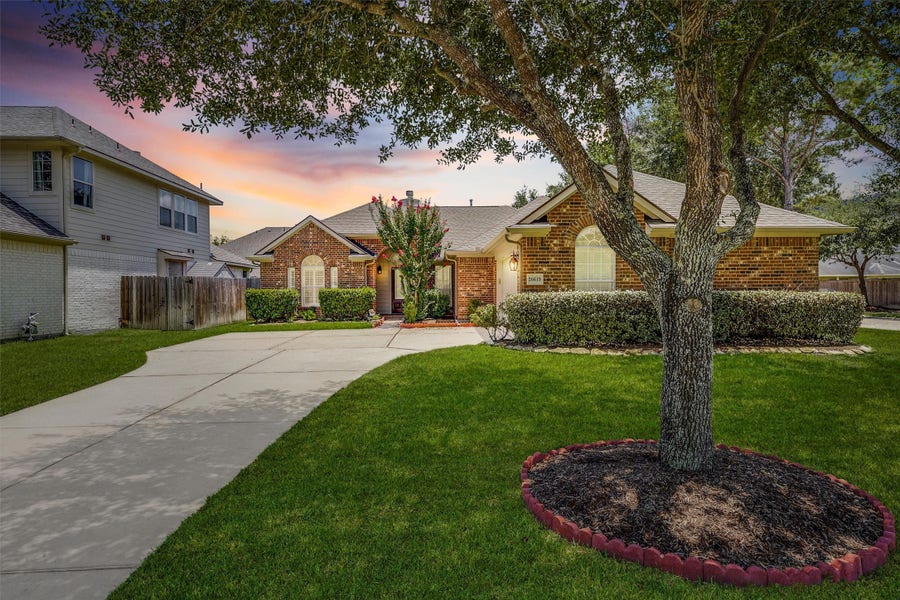 Property photo for 26619 Summerbend Hollow Lane, Katy, TX