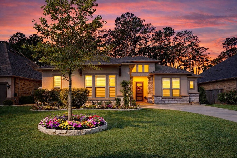 Property photo for 604 Castlewood Cove Lane, Pinehurst, TX
