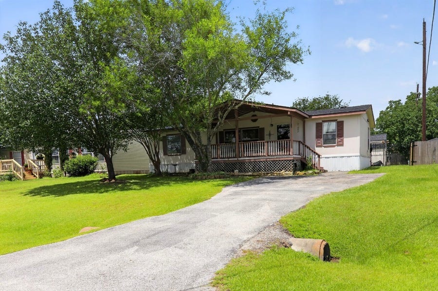 Property photo for 31207 Wide Oak Circle, Magnolia, TX