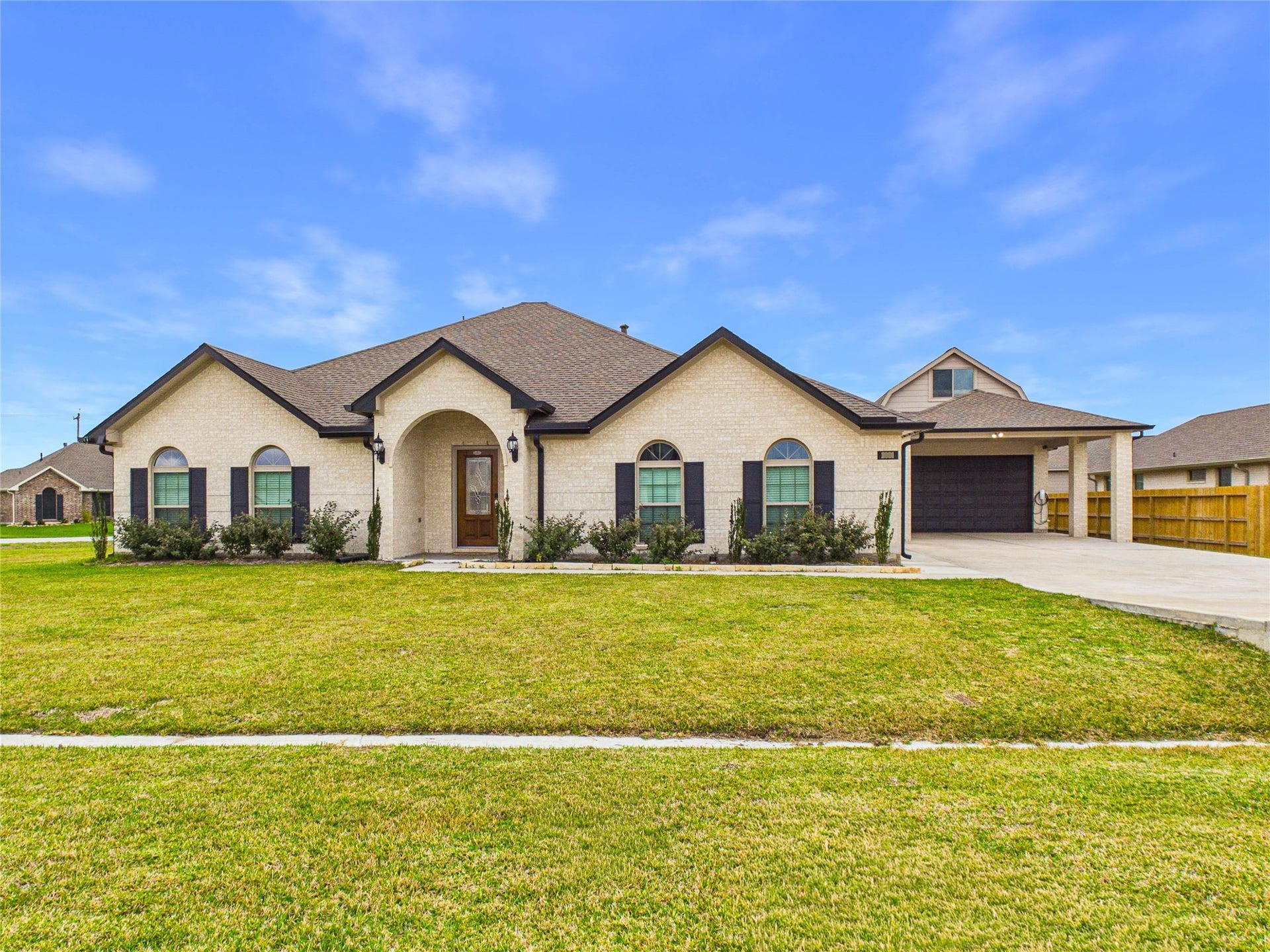 2101 Kimberly Way, League City, TX 77539 2101 Kimberly Way, League City, TX 77539