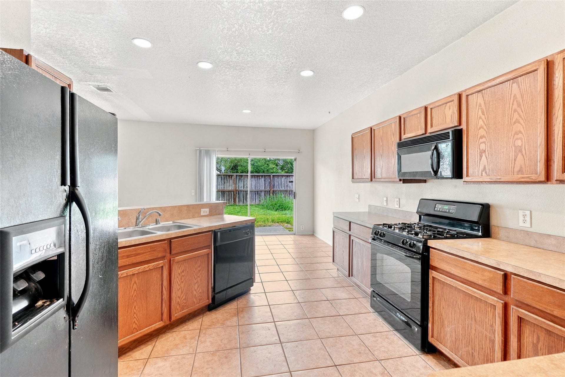 3310 Jib Court, Fresno, TX 77545 3310 Jib Court, Fresno, TX 77545
