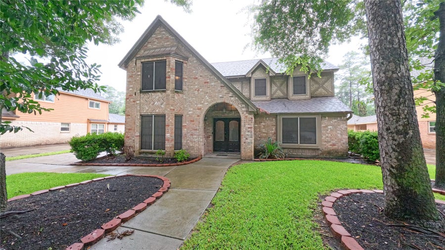 Property photo for 14615 Oak Bluff Court, Houston, TX
