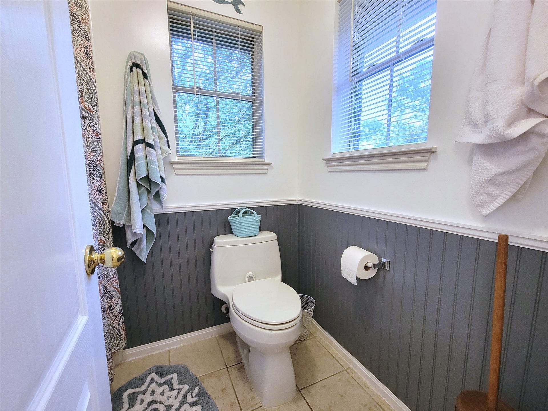 18402 Spinner Court Drive, Humble, TX 77346 18402 Spinner Court Drive, Humble, TX 77346