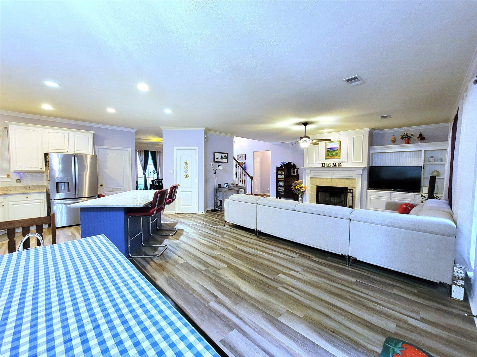 18402 Spinner Court Drive, Humble, TX 77346 18402 Spinner Court Drive, Humble, TX 77346