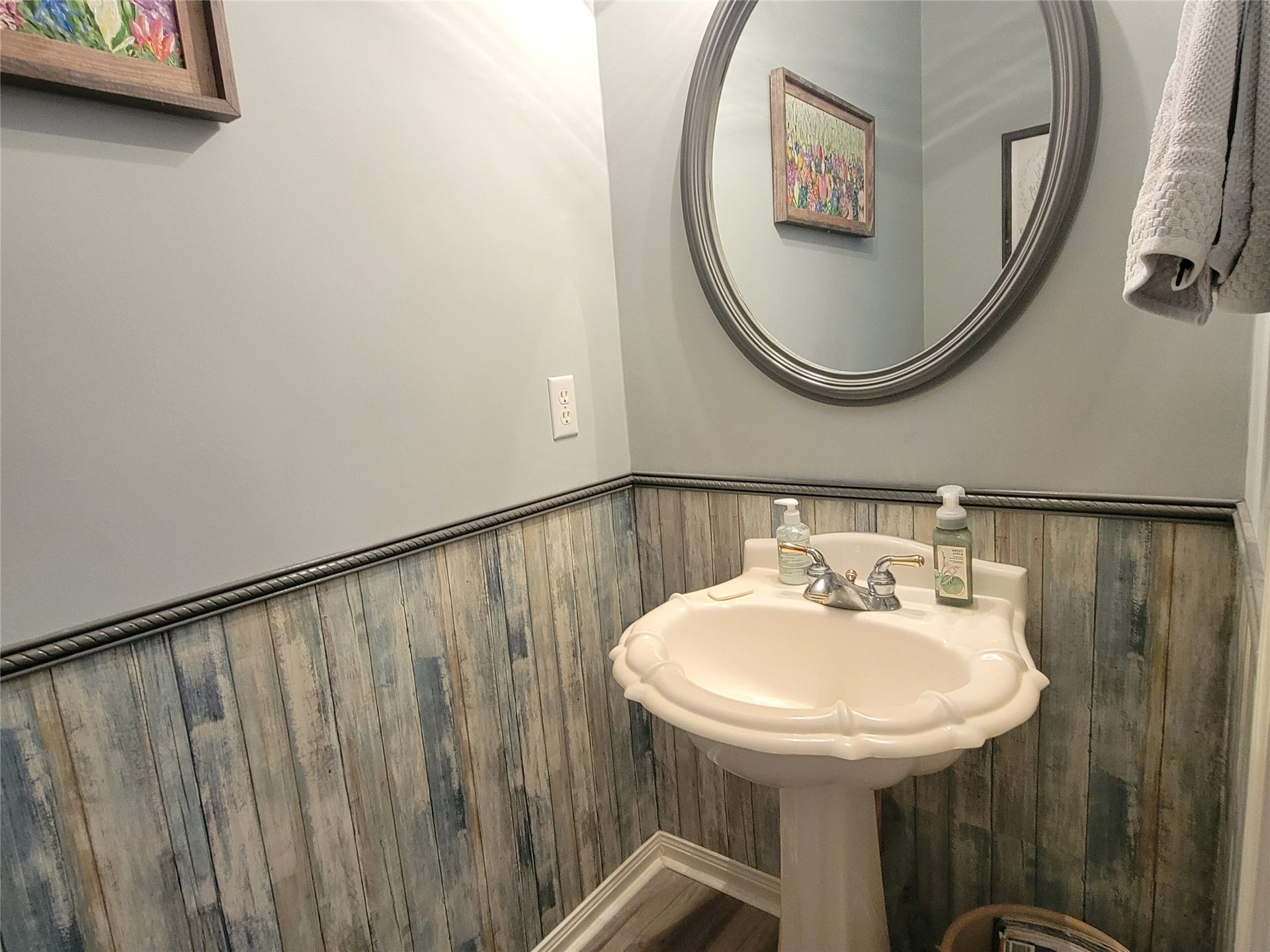 18402 Spinner Court Drive, Humble, TX 77346 18402 Spinner Court Drive, Humble, TX 77346