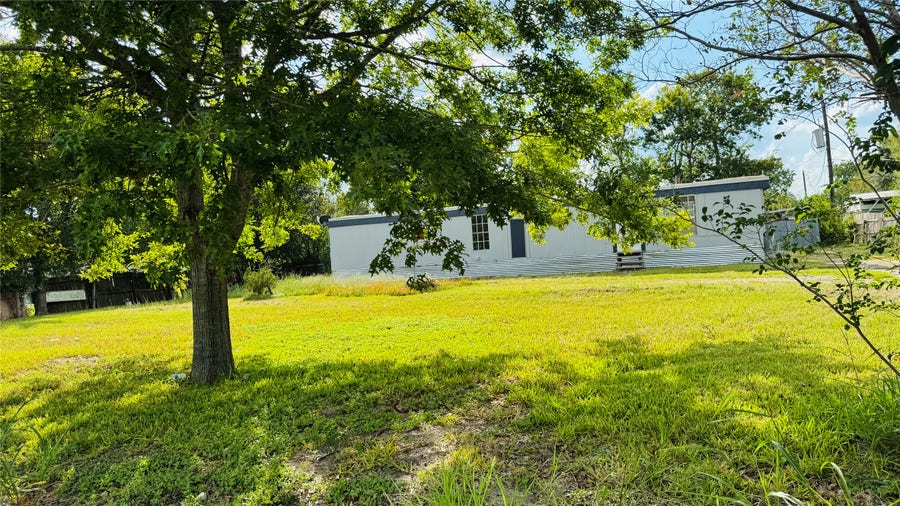 Property photo for 6226 County Road 48 Road, Rosharon, TX