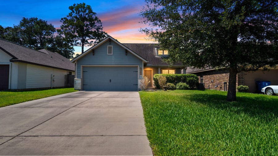 Property photo for 14353 S Summerchase Circle, Willis, TX