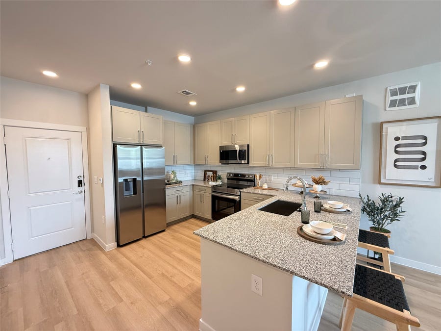 Property photo for 1610 Campbell Rd, #B4, Houston, TX