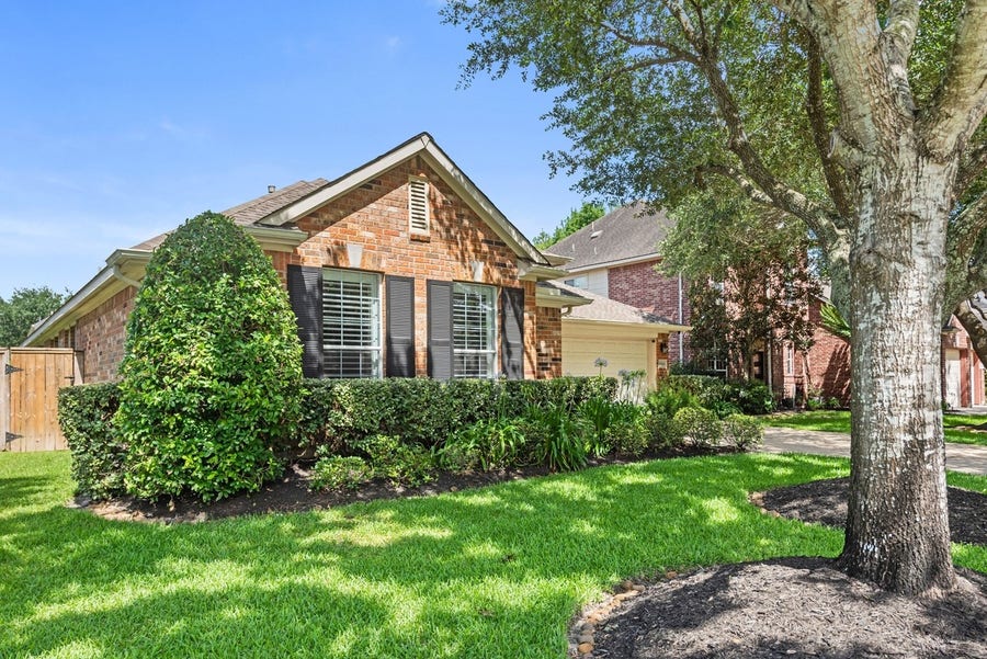 Property photo for 10614 Sterling Manor Drive, Spring, TX
