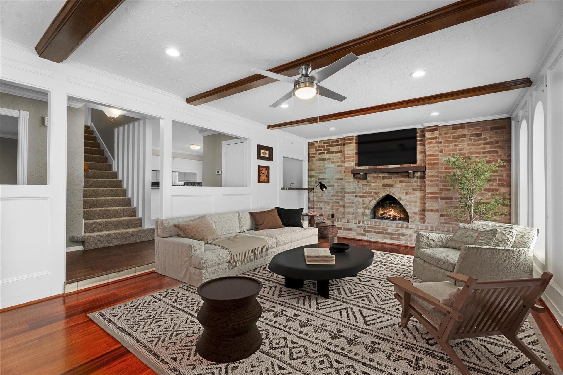 5939 Havenwoods Drive, Houston, TX 77066 Digitally staged Family Room