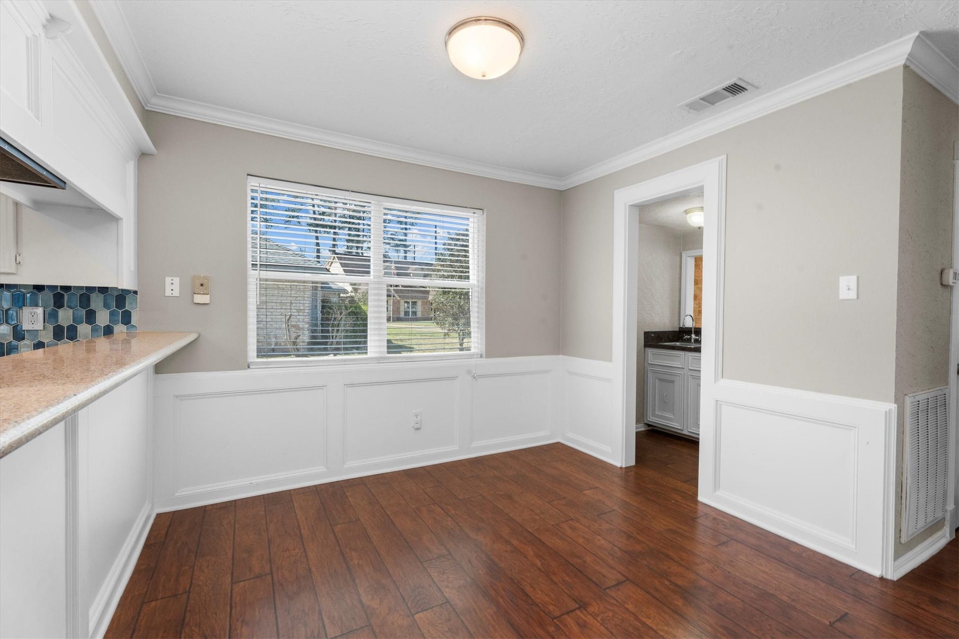 5939 Havenwoods Drive, Houston, TX 77066 Breakfast Room