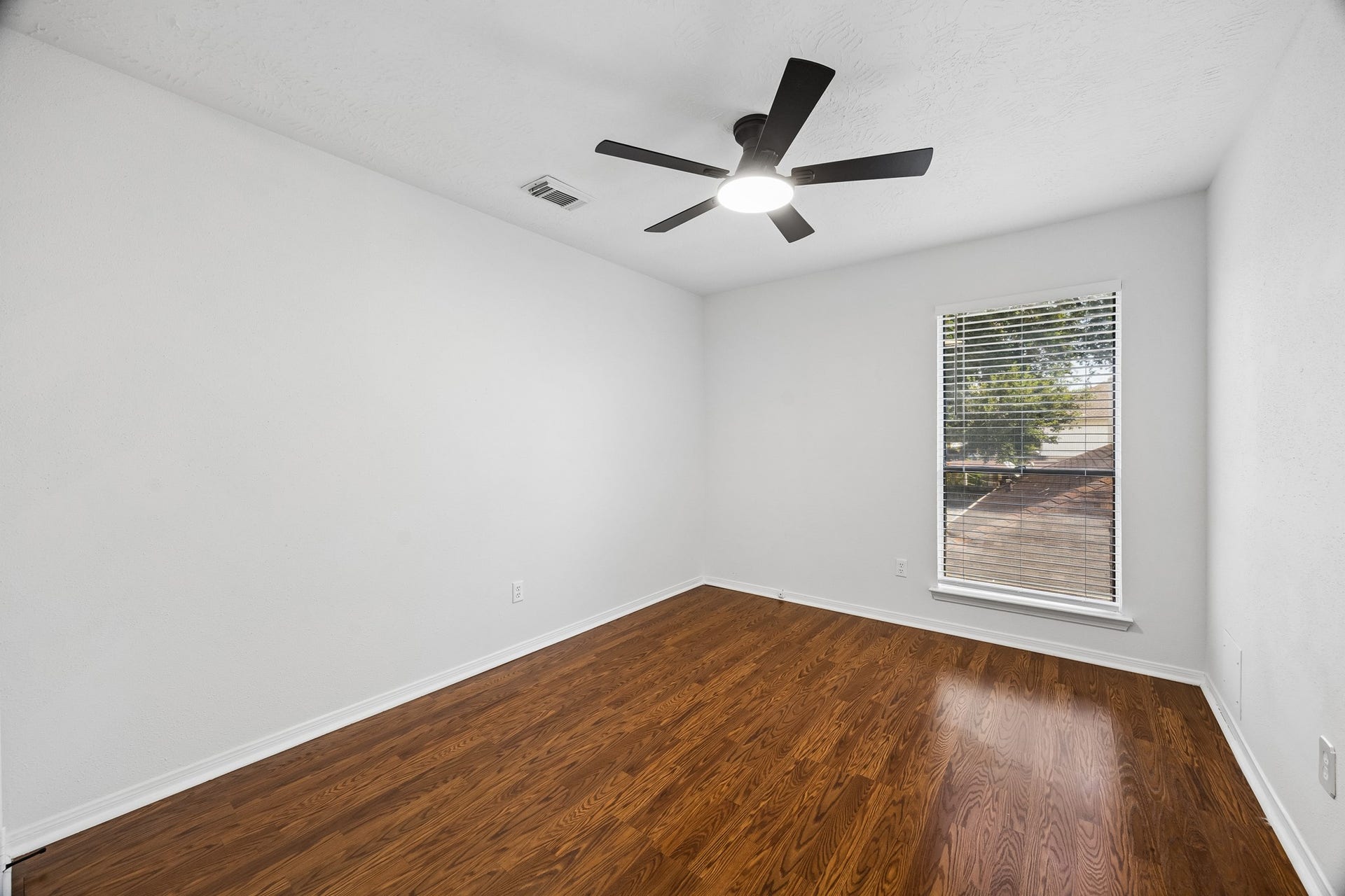 19922 Hoppers Creek Drive, Katy, TX 77449 19922 Hoppers Creek Drive, Katy, TX 77449