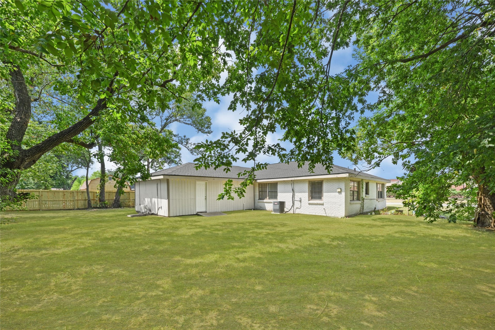 119 West Avenue, Pasadena, TX 77502 119 West Avenue, Pasadena, TX 77502