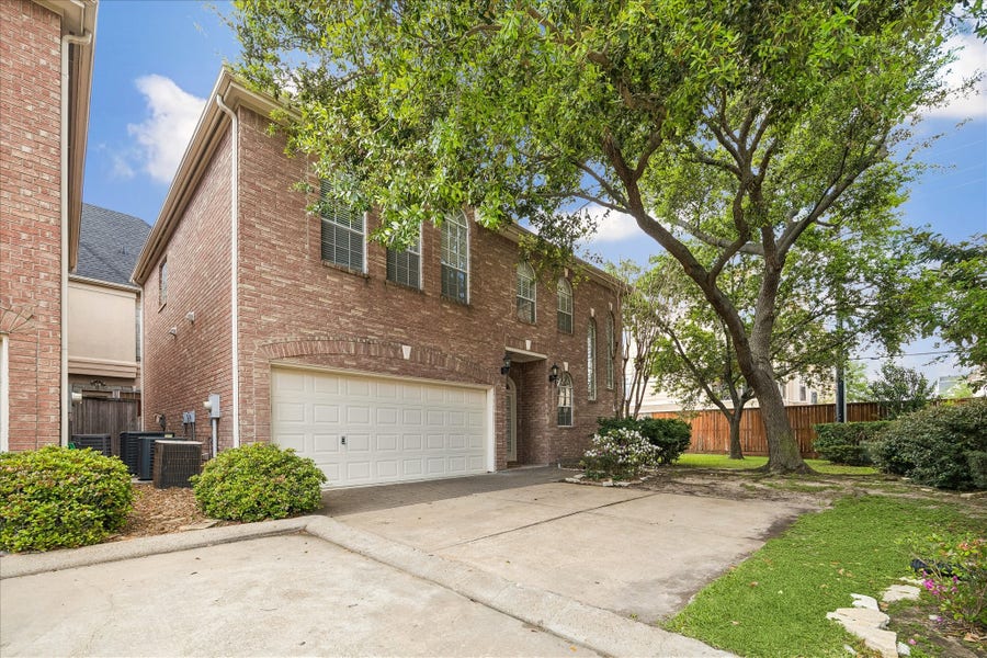 Property photo for 5638 Avalon Way, Houston, TX