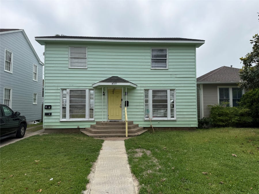 Property photo for 4715 Avenue R 1/2, Galveston, TX