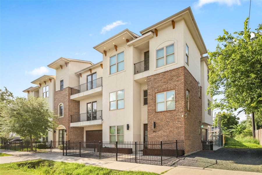 Property photo for 607 Jewett Street, Houston, TX
