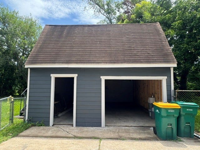1607 W HOUSTON DR, La Marque, TX 77568 Detached Garage