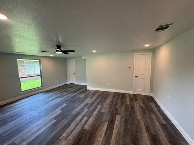 1607 W HOUSTON DR, La Marque, TX 77568 Master Bedroom