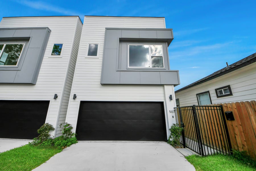Property photo for 507 Middle Street, Houston, TX