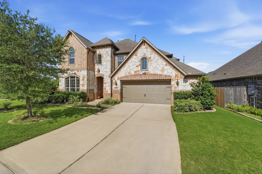 Property photo for 25406 Angelwood Springs Lane, Tomball, TX