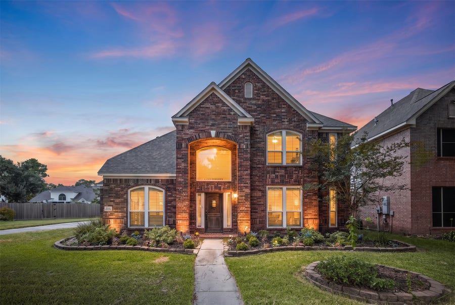 Property photo for 11606 Canyon Woods Drive, Tomball, TX