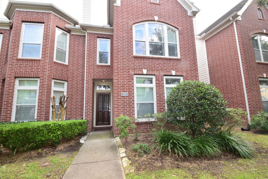 Property photo for 722 Memorial Heights Drive, Houston, TX