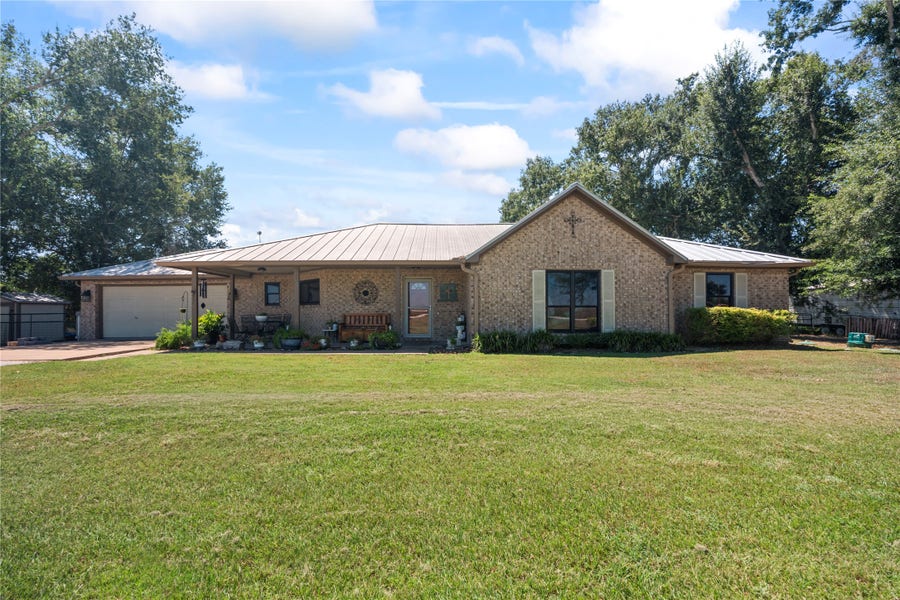 Property photo for 38973 Addie Gee Road, Hempstead, TX