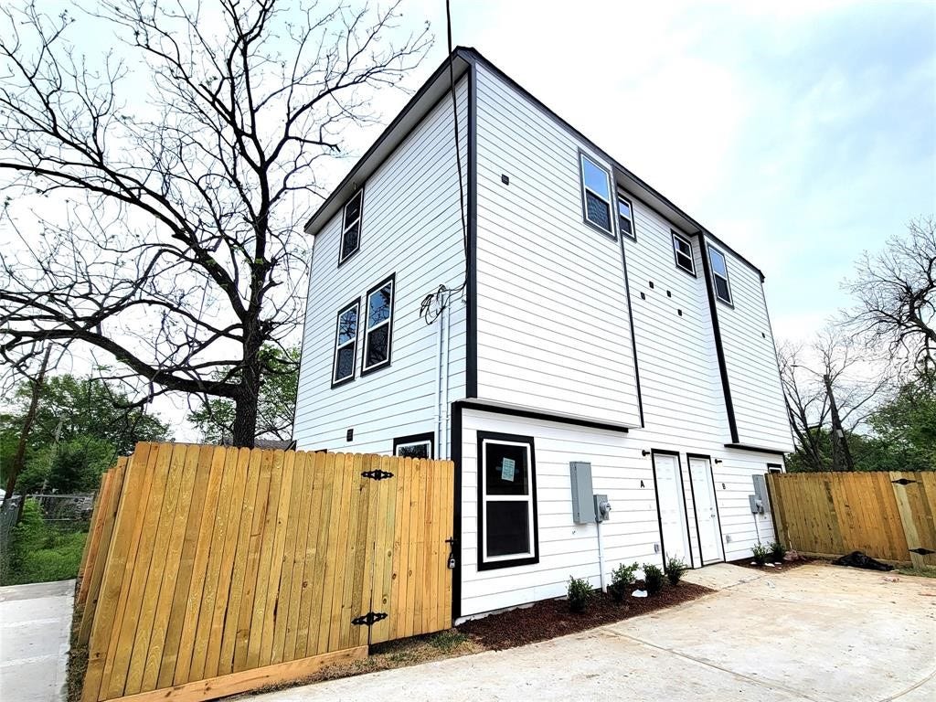 7954 Nashville Street, Houston, TX 77028 7954 Nashville Street, Houston, TX 77028