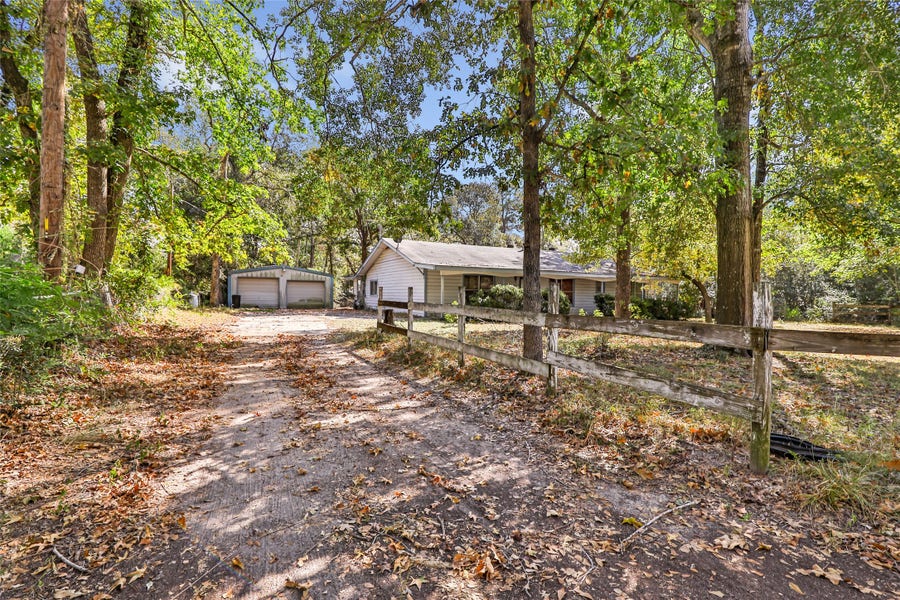 Property photo for 10253 Wanda Lane, Montgomery, TX