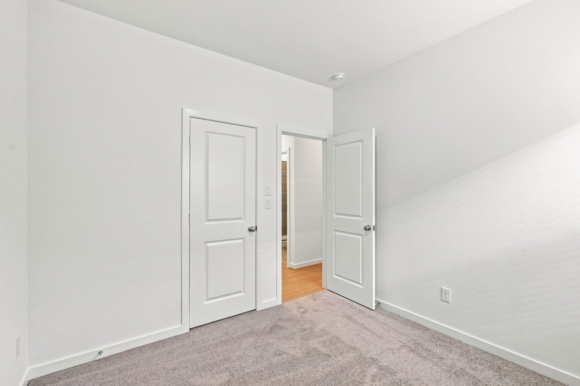 139 High Life Crossing, Richmond, TX 77469 2nd bedroom with a versatile layout and direct bathroom access for everyday convenience.