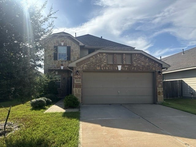 Property photo for 15223 Yellowstone Lake Drive, Humble, TX