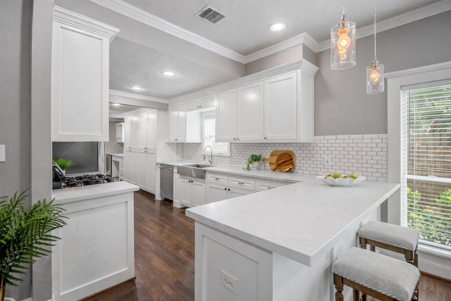Property photo for 829 E 27th Street, Houston, TX