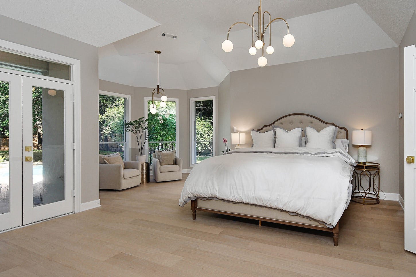 6 Misty Point, The Woodlands, TX 77380 6 Misty Point, The Woodlands, TX 77380