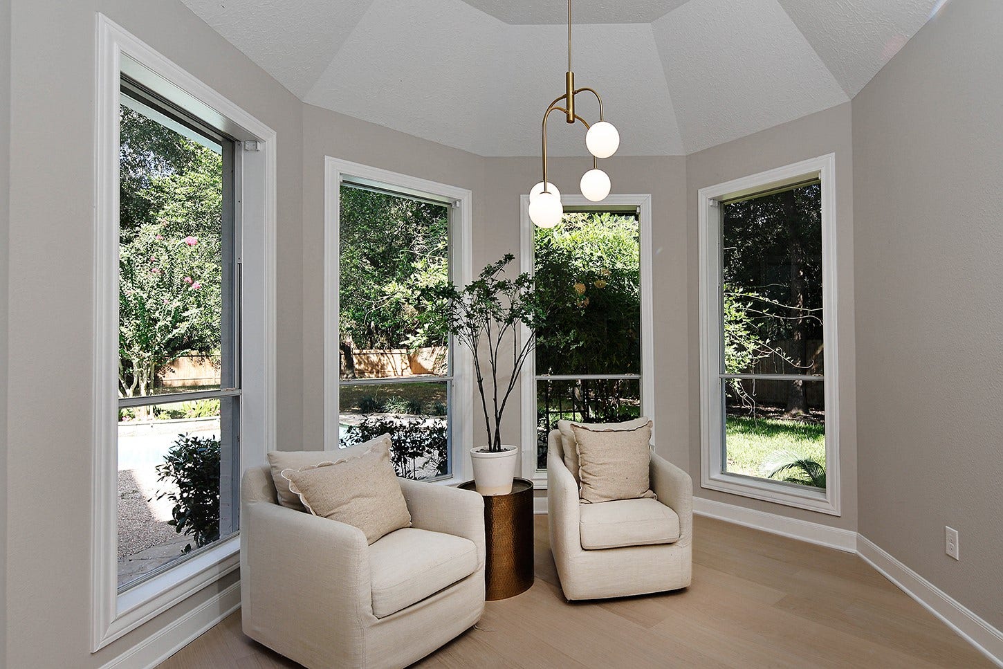 6 Misty Point, The Woodlands, TX 77380 6 Misty Point, The Woodlands, TX 77380