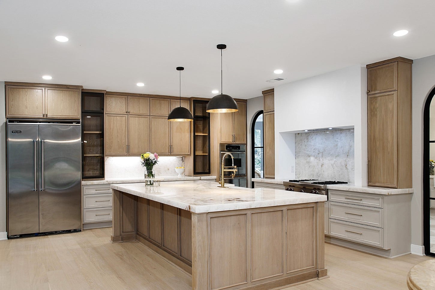 6 Misty Point, The Woodlands, TX 77380 6 Misty Point, The Woodlands, TX 77380