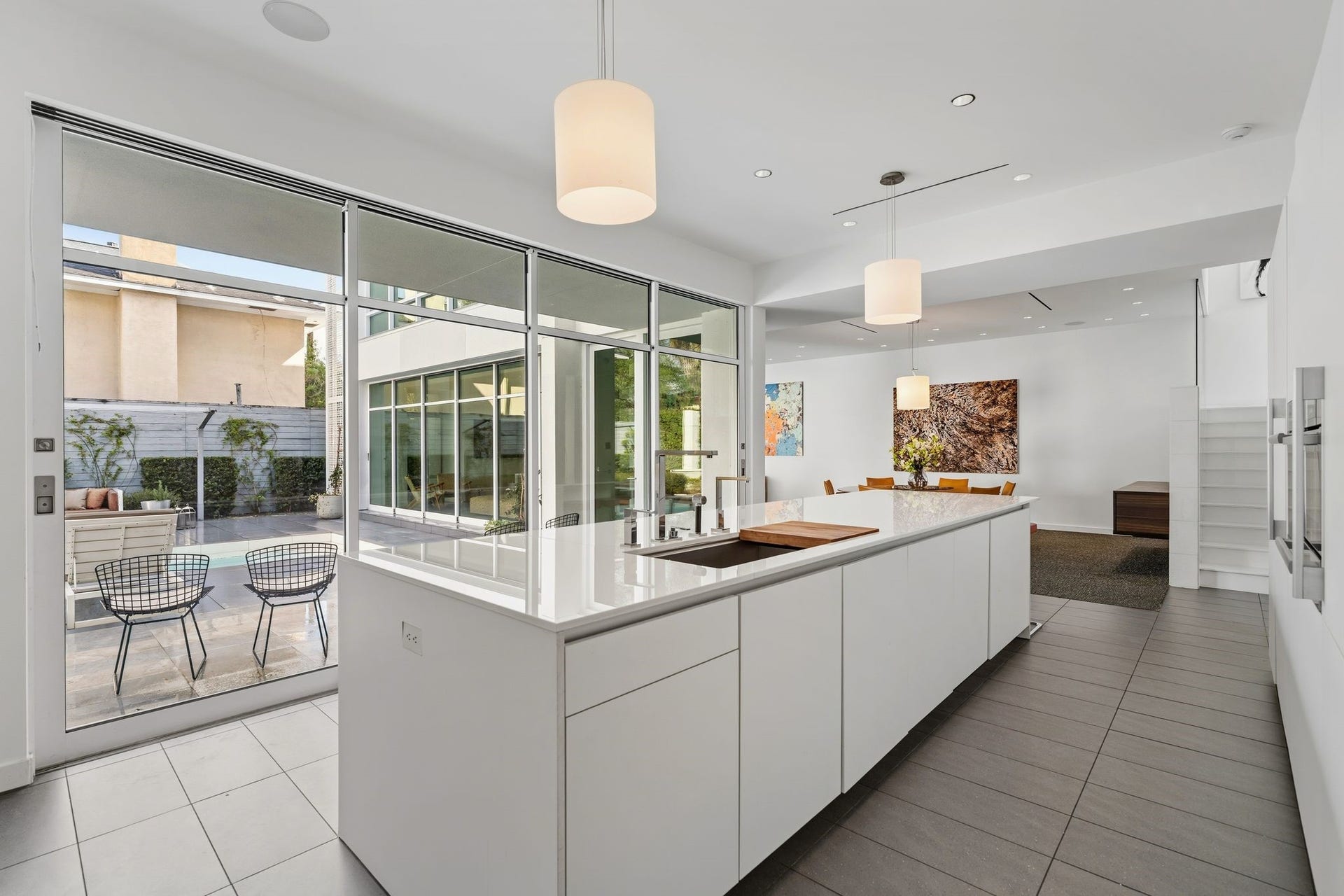 1509 Banks Street, Houston, TX 77006 Indoor-outdoor living, perfected through thoughtful orientation.
