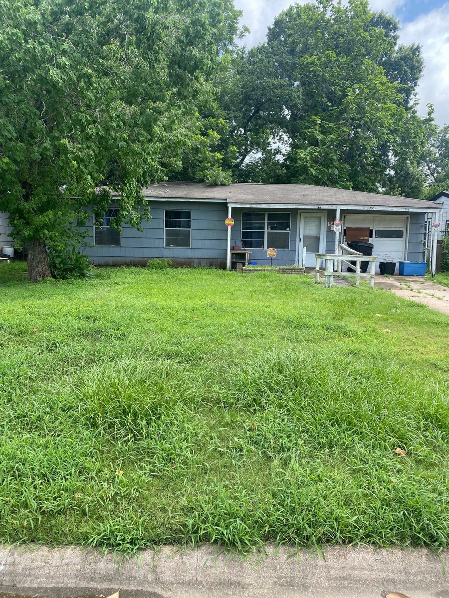 Property photo for 5410 Heron Drive, Houston, TX