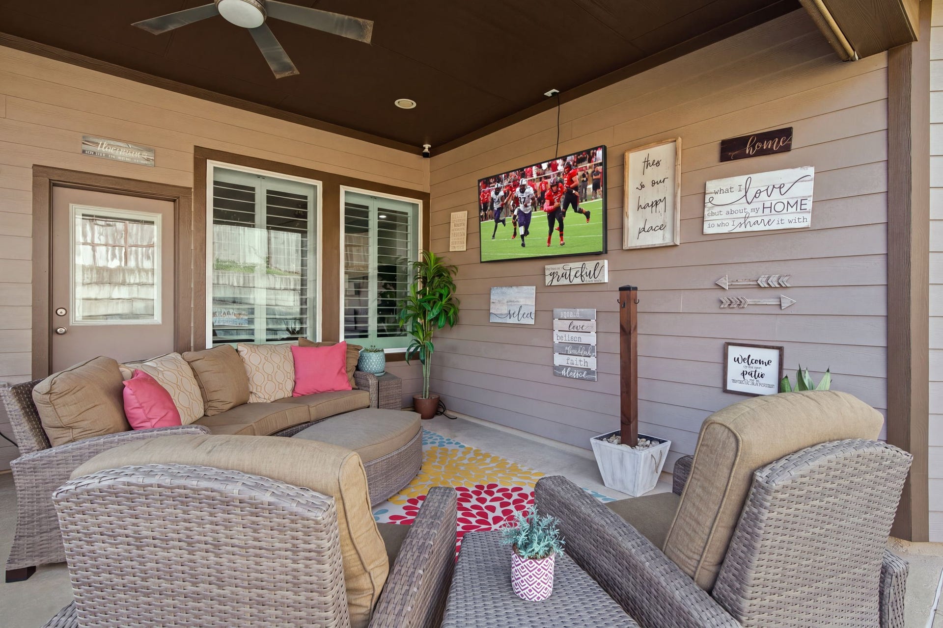 446 Westlake Landing, Conroe, TX 77304 446 Westlake Landing, Conroe, TX 77304