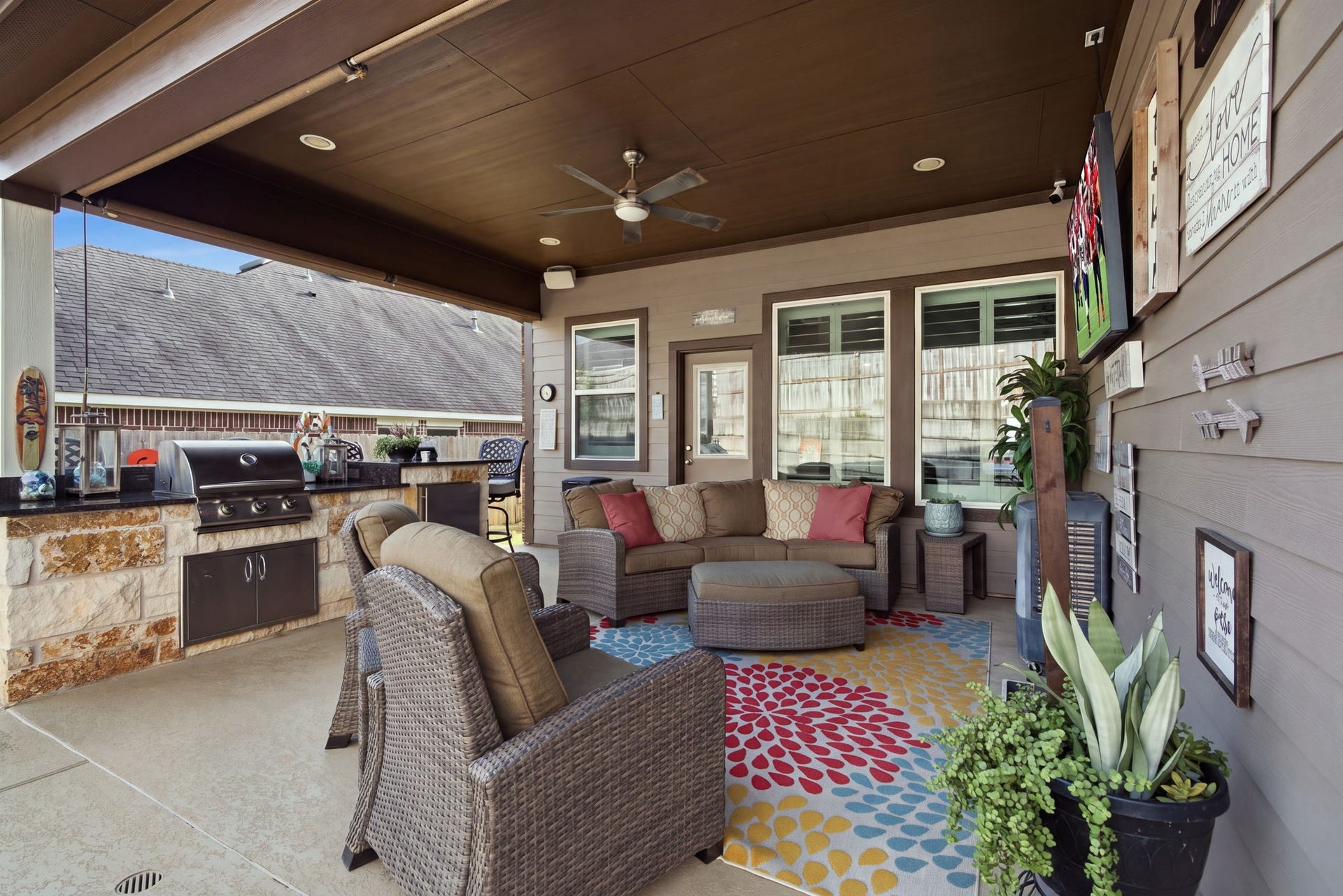 446 Westlake Landing, Conroe, TX 77304 446 Westlake Landing, Conroe, TX 77304